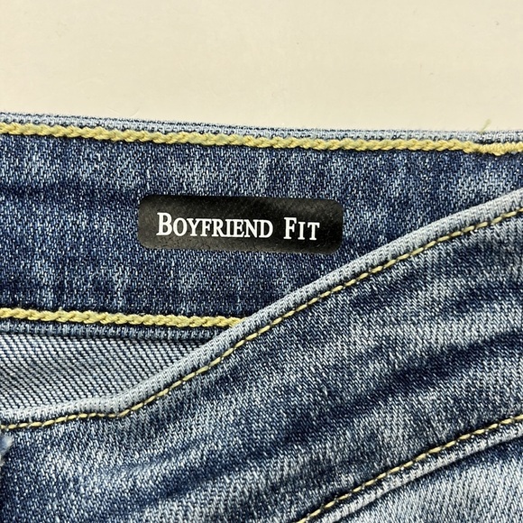 Judy Blue Light Blue Boyfriend Jeans - Picture 9 of 16